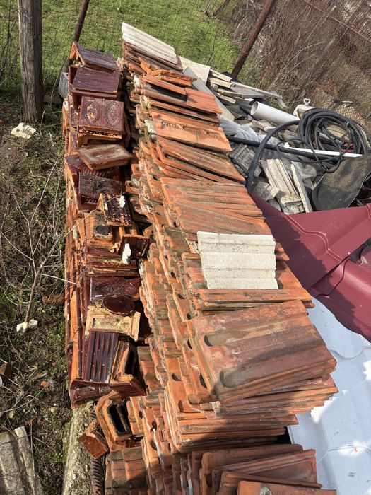 Tigla rosie marca LEU