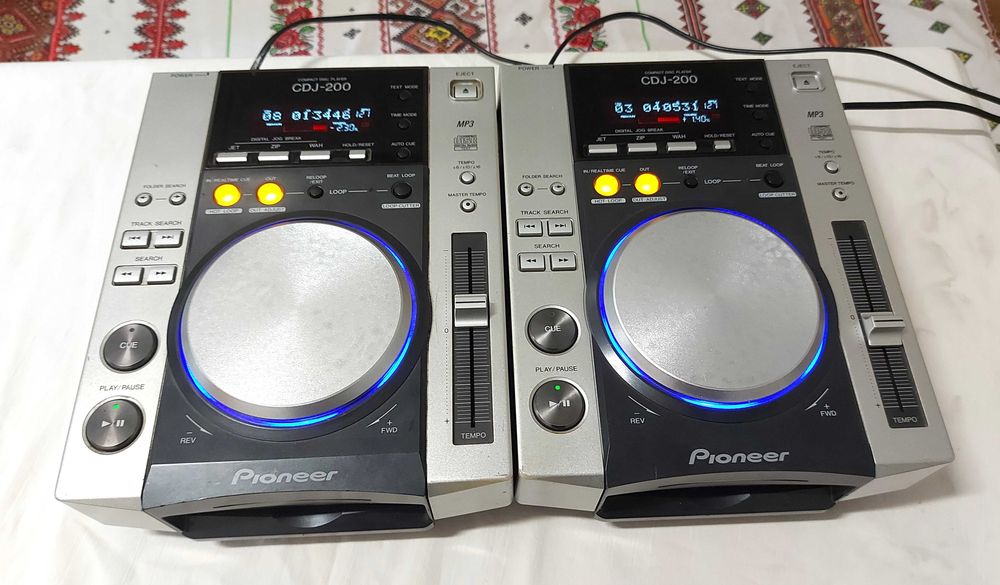 Pioneer 2 x CDJ 200 cd playere profesionale