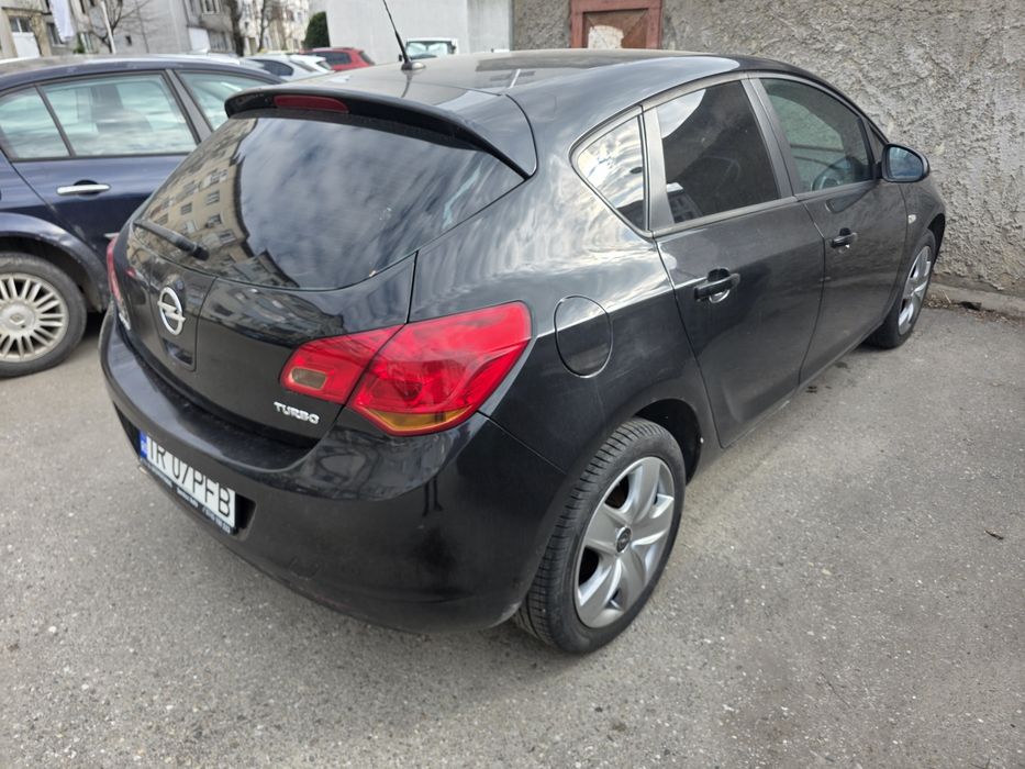 Opel Astra J 2011 GPL