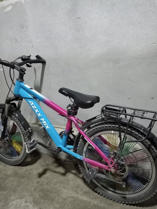 Skorili velosiped,holati yangi, razmer:24,spisalari rangli yangi model