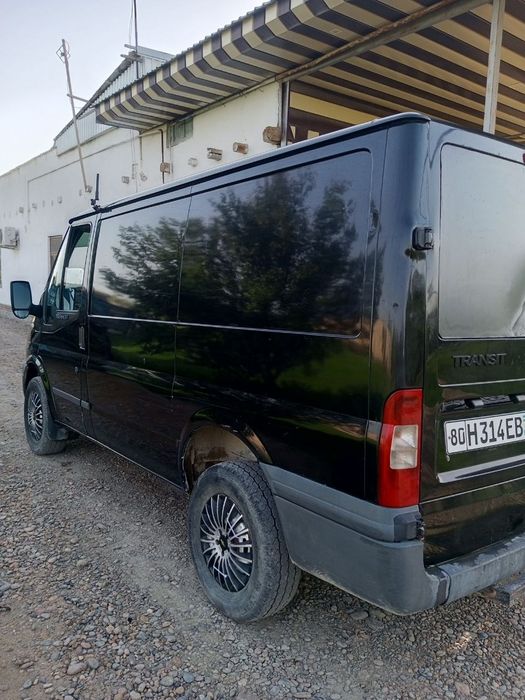 Ford sotiladi yilli 2009