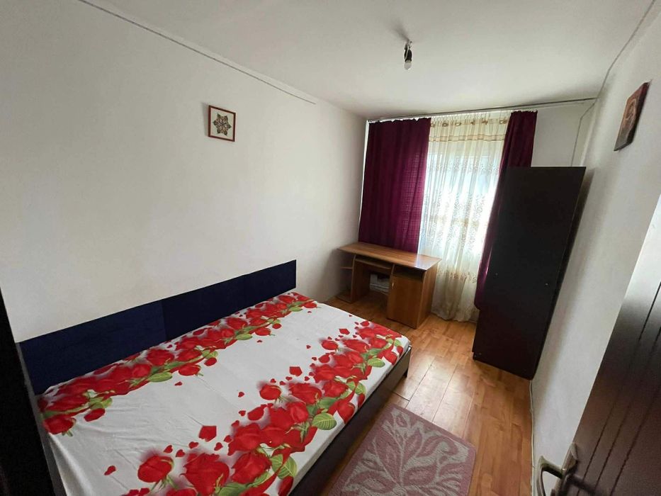 Inchiriez apartament calea București
