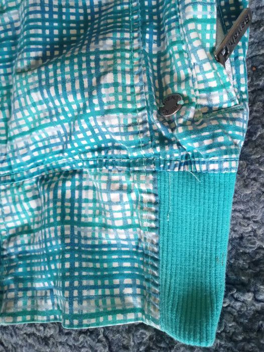 Атрактивно яке Bench