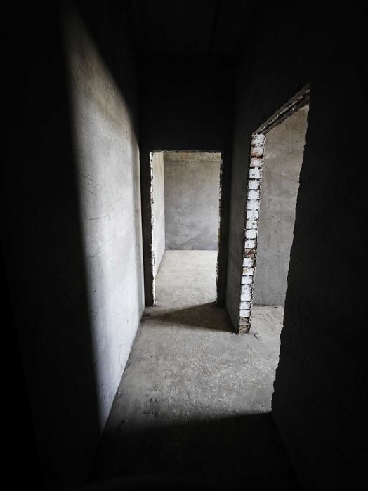 Новостройка, кирпич, рынок чорсу, метро тинчлик, версаль ≈ 104 кв.м