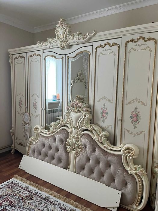 Спальный гарнитур в отличном состоянии