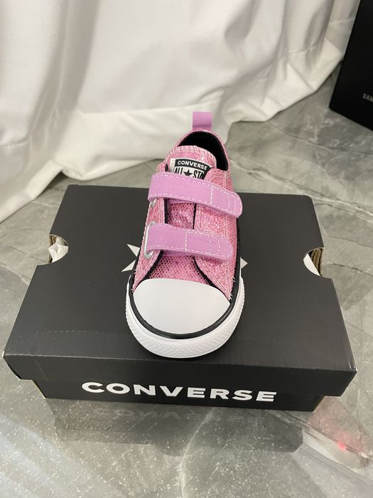 Converse tenisi marimea 23 noi in cutie