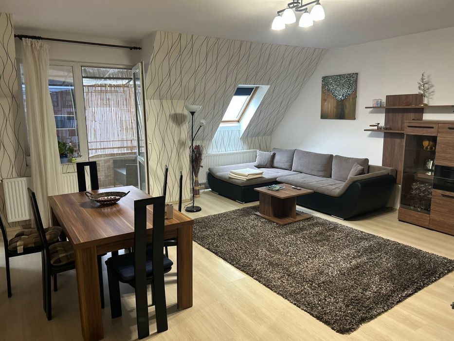 Apartamen de inchiriat