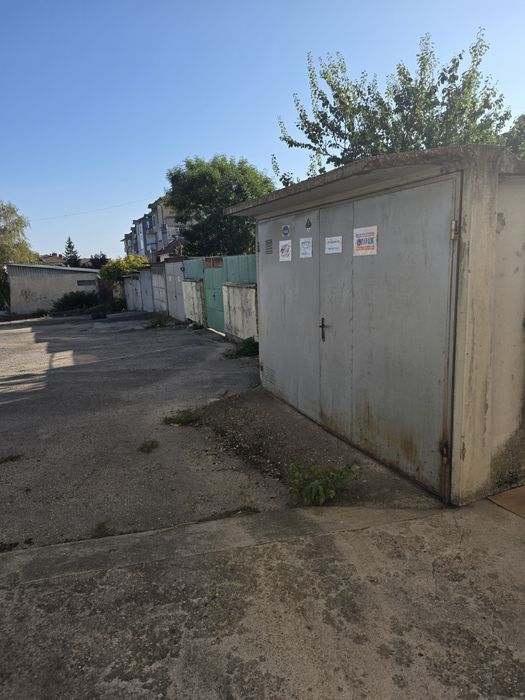 Дава се под наем Гараж / Паркомясто в Лясковец - 20 кв.м за 10200 € - Снимка #2