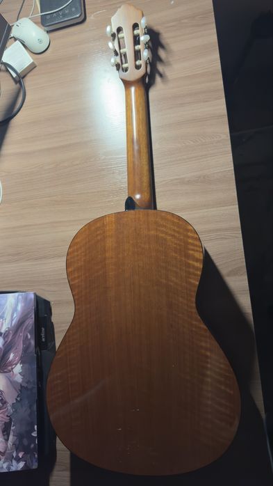 Кейс и классическая гитара yamaha cg142s