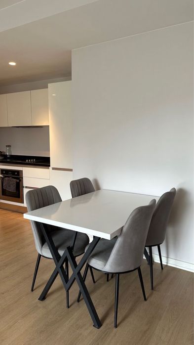 Кухонный стол даром