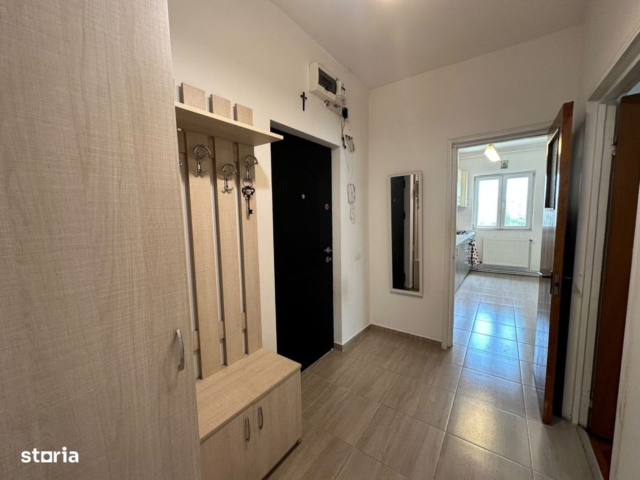 DEOSEBIT! 2 camere - 65 mp | Tavane inalte 2,80 m | Centrala | Boxa |