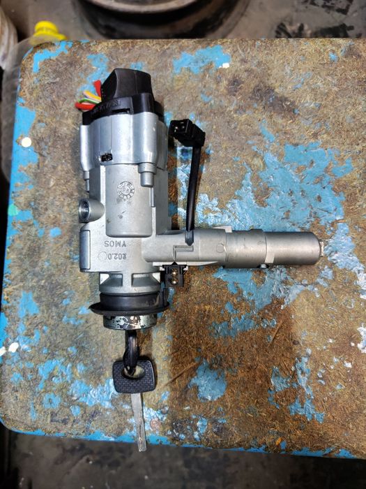 Замок зажигания W202