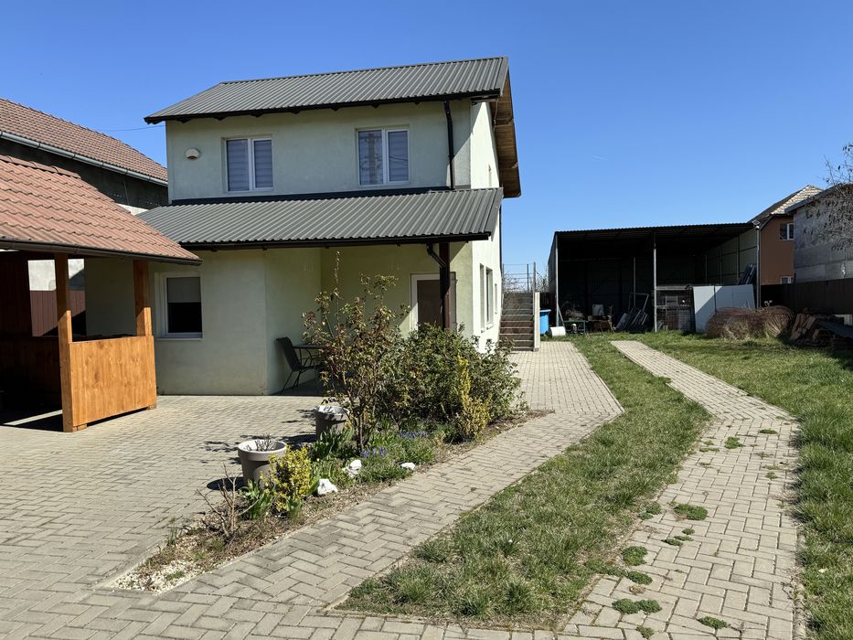 Vand cladire birou Turda cu hala si spatii depozitare