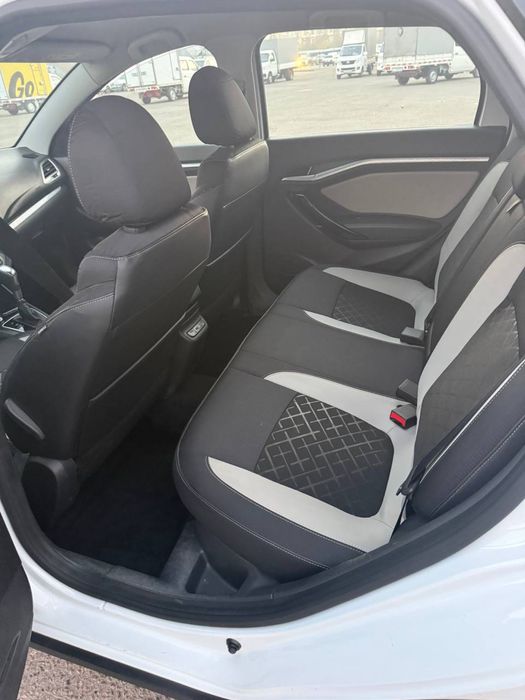 Lada vesta sw 2022 yil alisa versiyasi