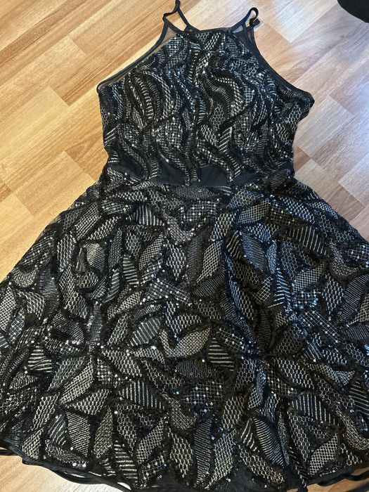 Страхотни рокли Луци /Lucy и други.