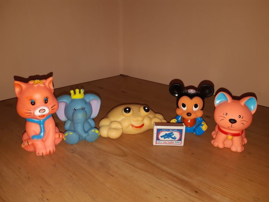 Продам резиновые  игрушки