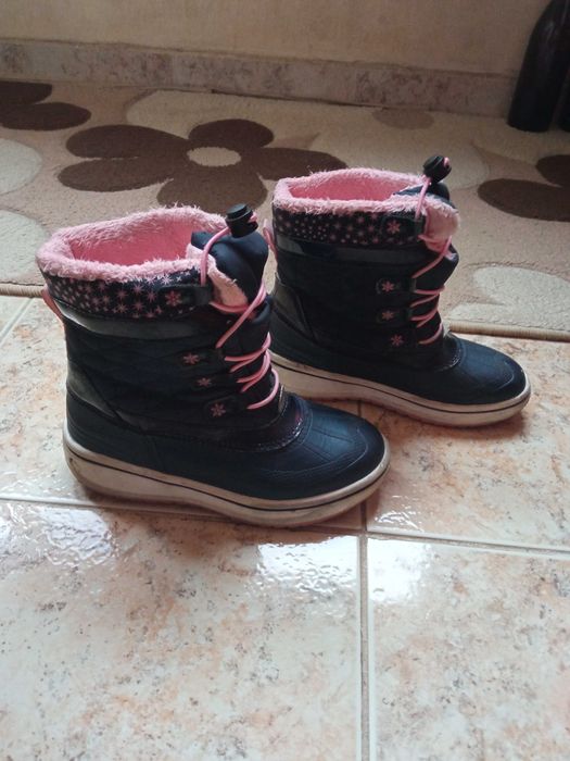 Зимни ботушки за момиче
