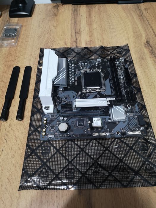 Материнская плата