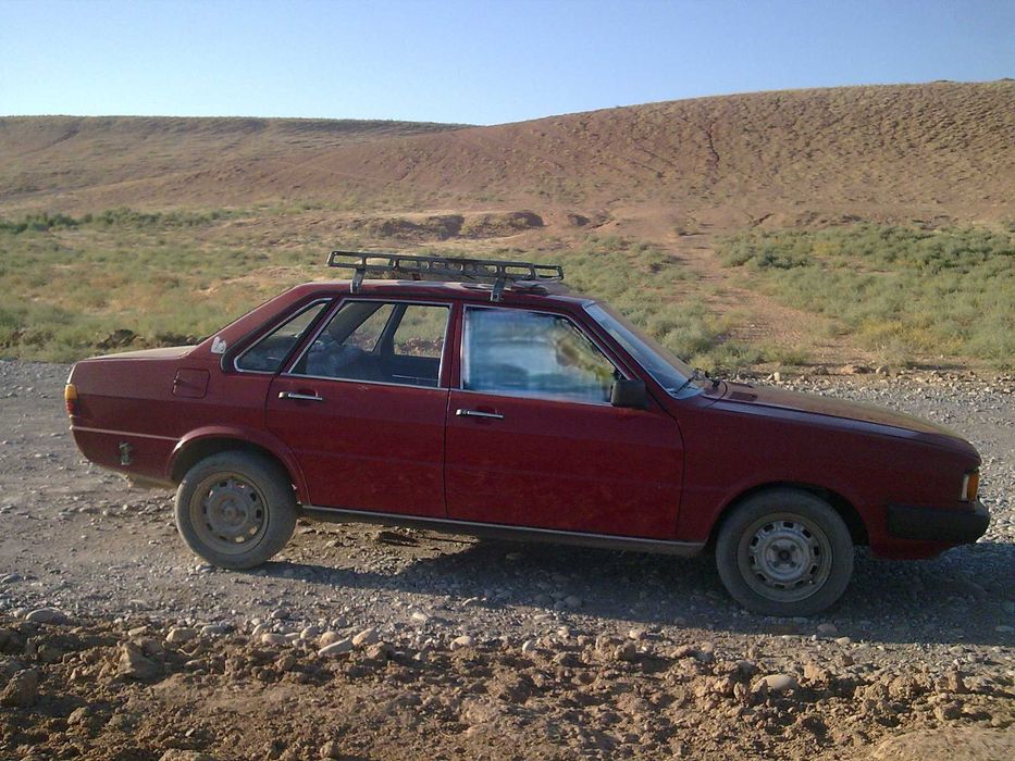 Продаю Ауди 80 состояние удовлетворительное.