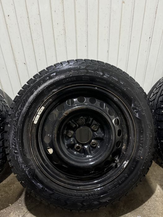 Продам диски с зимней резиной