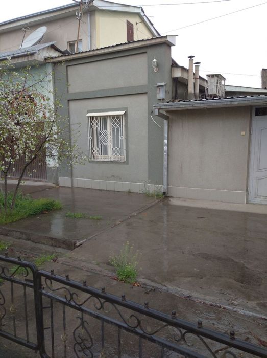 Продается участок с домом в Мирабадcком районе