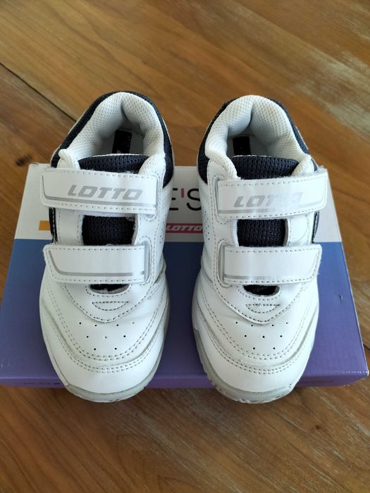 Adidași Lotto mărimea 30 int. 18,5 cm