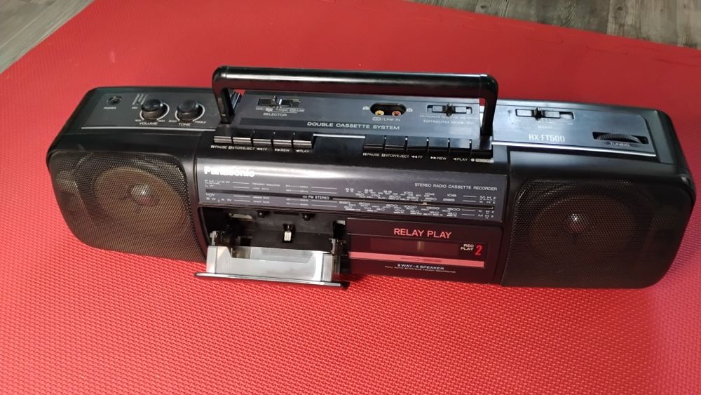 Двукасетъчен радио касетофон Panasonic