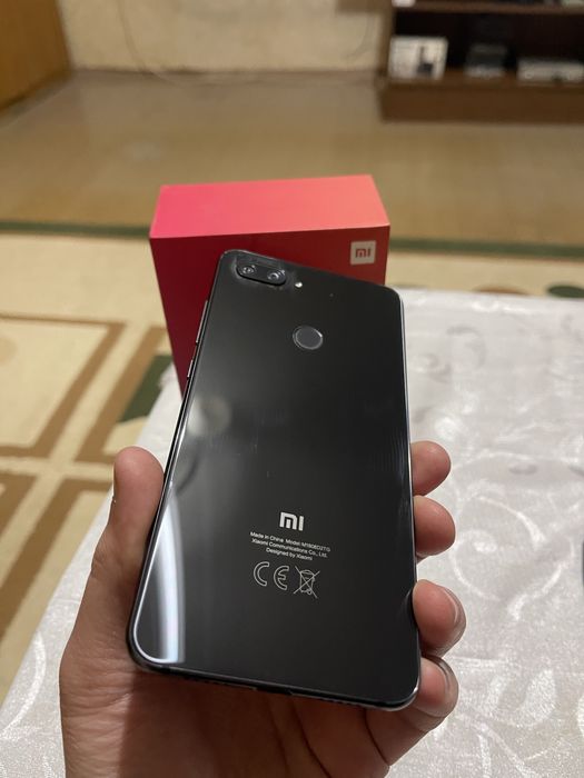 Mi 8 lite 64 гб.