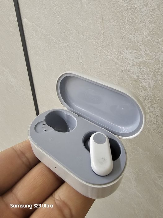 OnePlus Buds V нет левого науш
