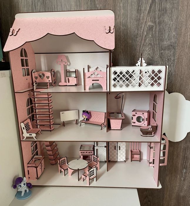 Игрушечный домик с мебелью