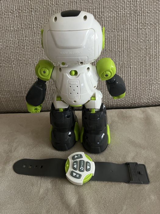 Интерактивни играчки в много добро състояние