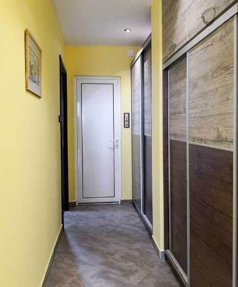 Дава се под наем Двустаен апартамент в Бургас, Възраждане - 80 кв.м за 225 € - Снимка #14