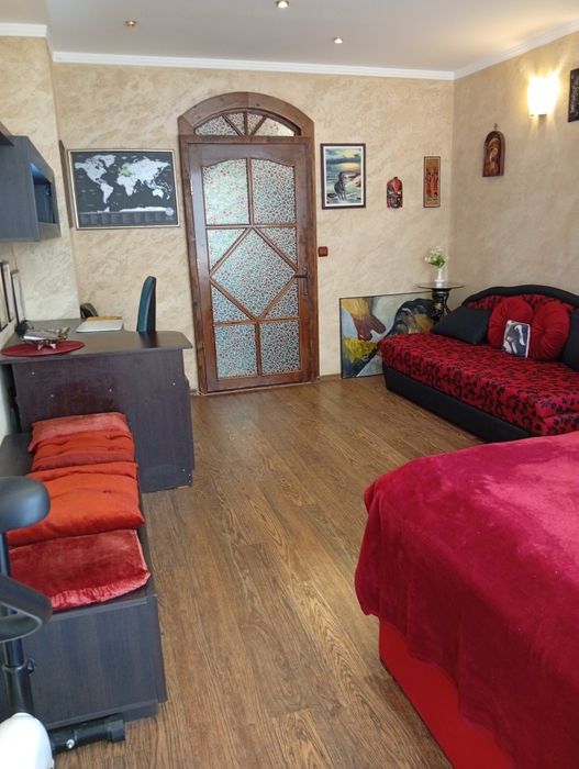 Дава се под наем Четиристаен апартамент в Варна, Левски - 90 кв.м за 179000 € - Снимка #1