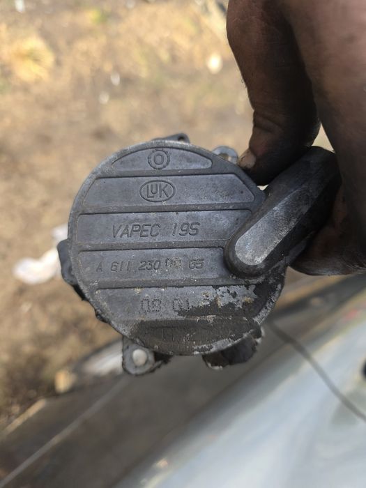 Вакуум помпа за Mercedes om647