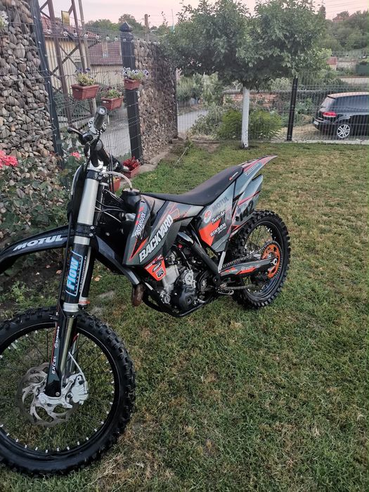 Продавам KTM 350 – кросов мотор, отлично състояние