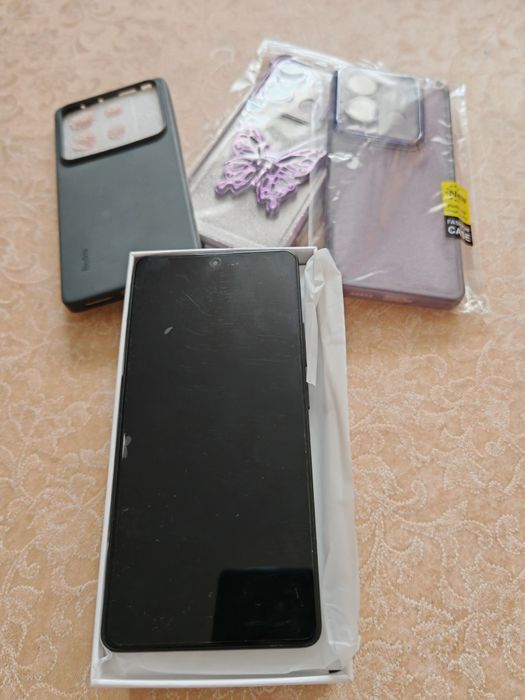 Продавам Redmi note 13 pro