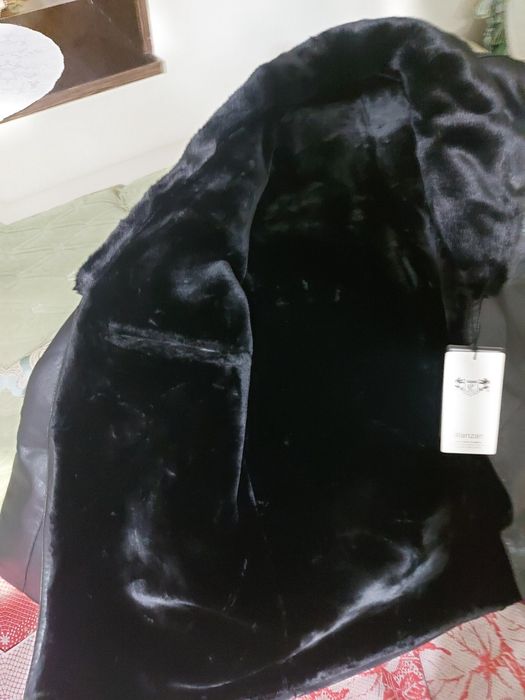 Продам зимнию дубленку