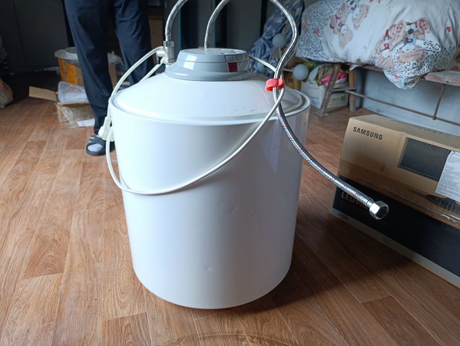 Бойлер водонагреватель  Aquaverso ER 55v
