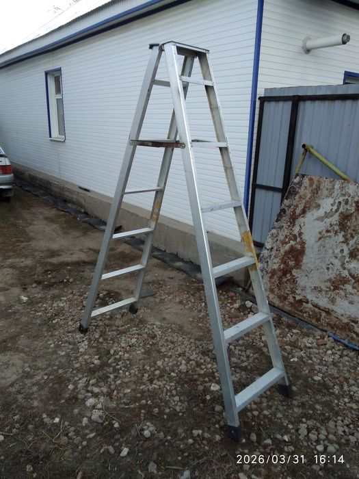 Продам стремянку