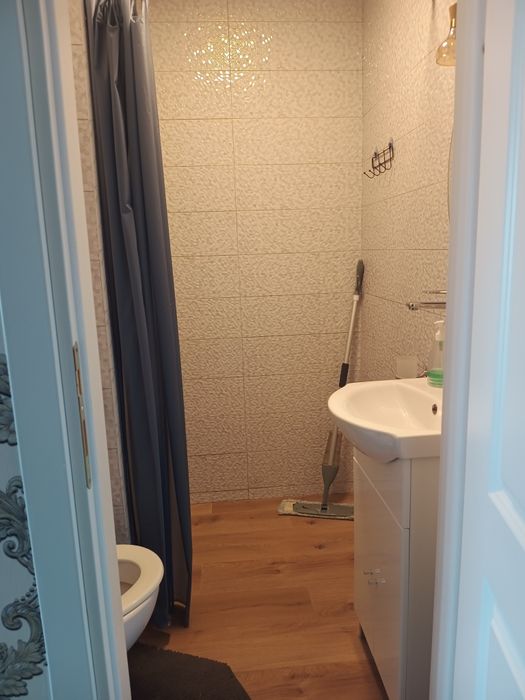 Închiriez garsonieră  (studio )regim hotelier Piatra Neamț