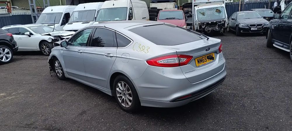 Dezmembrari / Dezmembrez Ford Mondeo 5 Hatchback 1.5 TDCI T7DA cutie viteze manuala cod culoare Moondust Silver (Metallic)