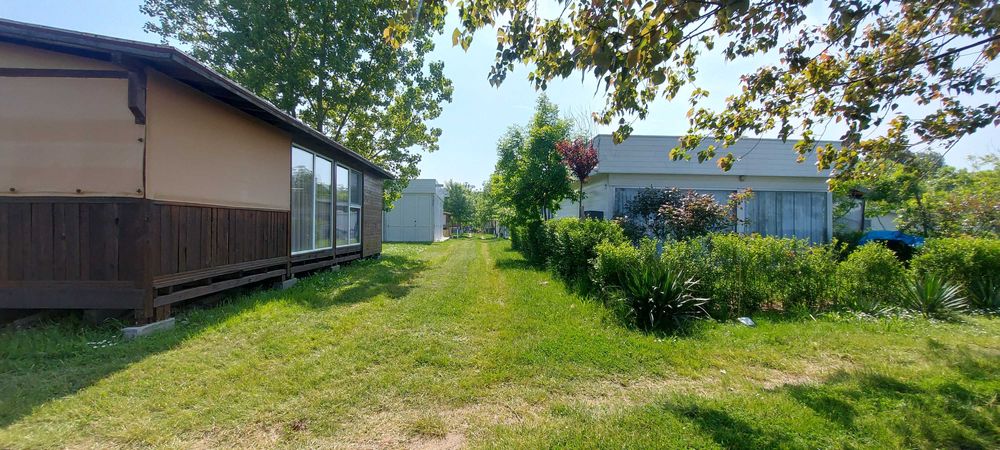 Продава Бунгало с каравана къмпинг "Оазис"-Лозенец