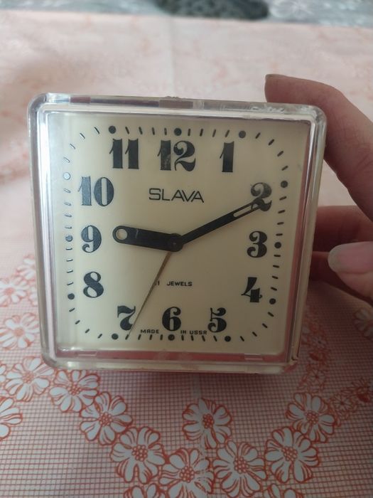 Ретро часовник Slava,неработещ за ценителите на ретро предметите!