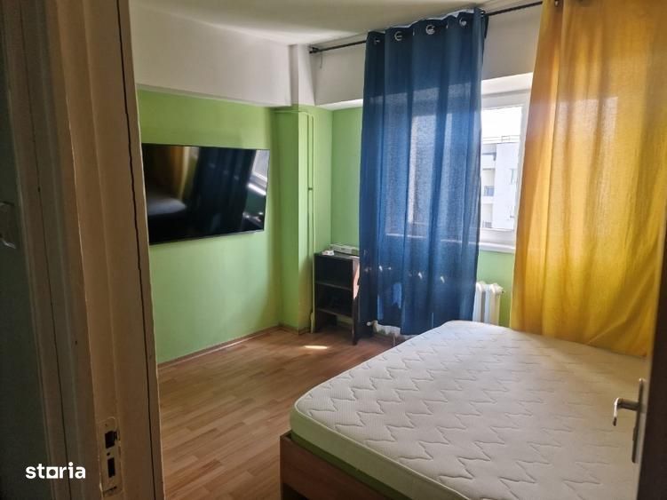 Apartament 3 camere cu loc de parcare in zona Stefan Cel Mare 5 min de
