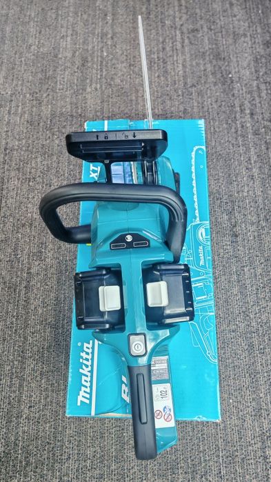 Drujba electrica Makita noua model DUC 353