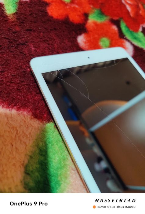 Vând iPad Mini 1st gen