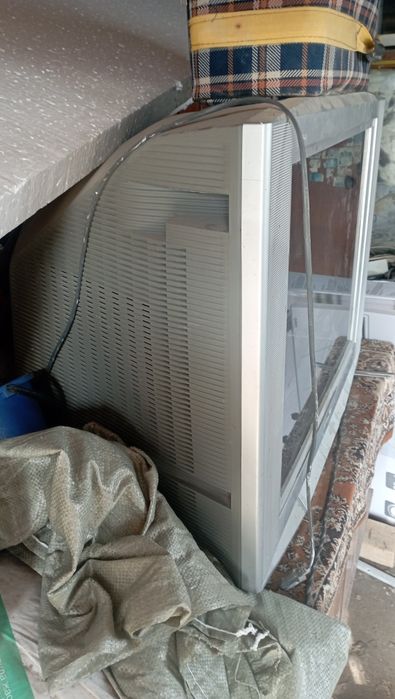 Продам телевизор в хорошем состоянии