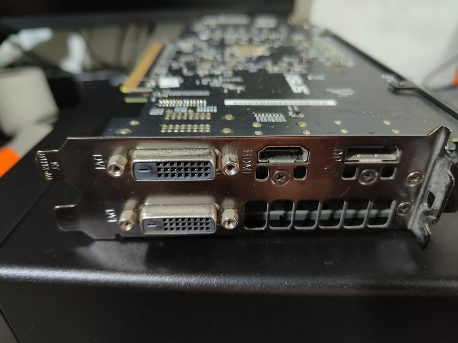 Asus rog strix RX570 8gb