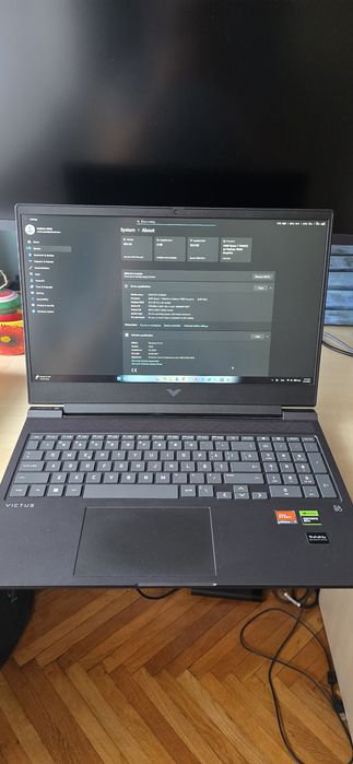 Laptop Gaming HP Victus - RTX 4070, AMD Ryzen, 32GB RAM, 4K Ready - Stare impecabilă