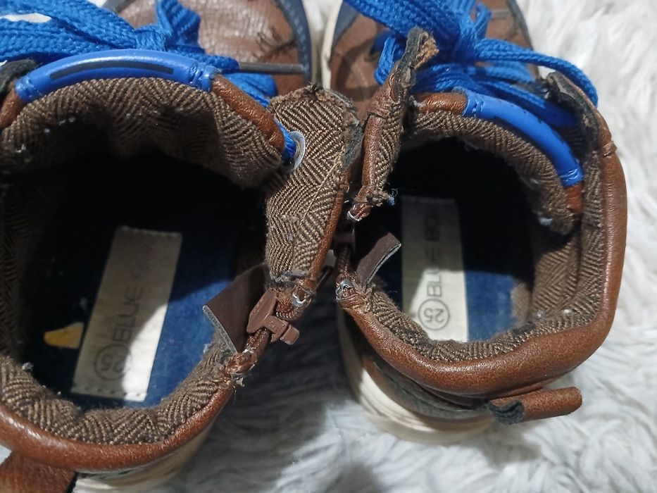 Есенни боти момче 25